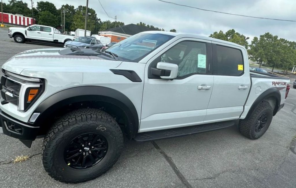 F 150 Raptor exterior look 