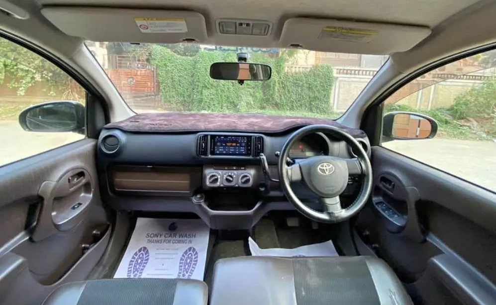 Toyota Passo interior view 