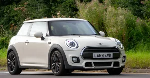 check price of mini cooper in Pakistan